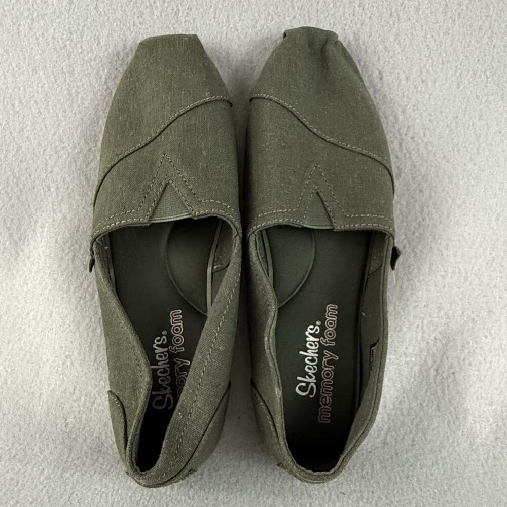 Skechers Shoes Women's Size 9.5 Olive Green Memory Foam Slip‎ On Casual Comfort
